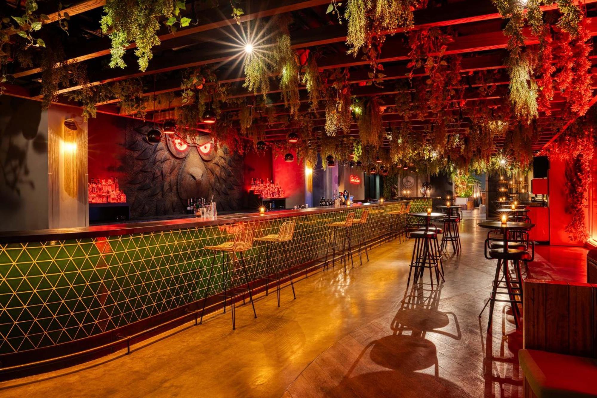 25Hours Hotel Dubai One Central Bagian luar foto The interior of the nightclub