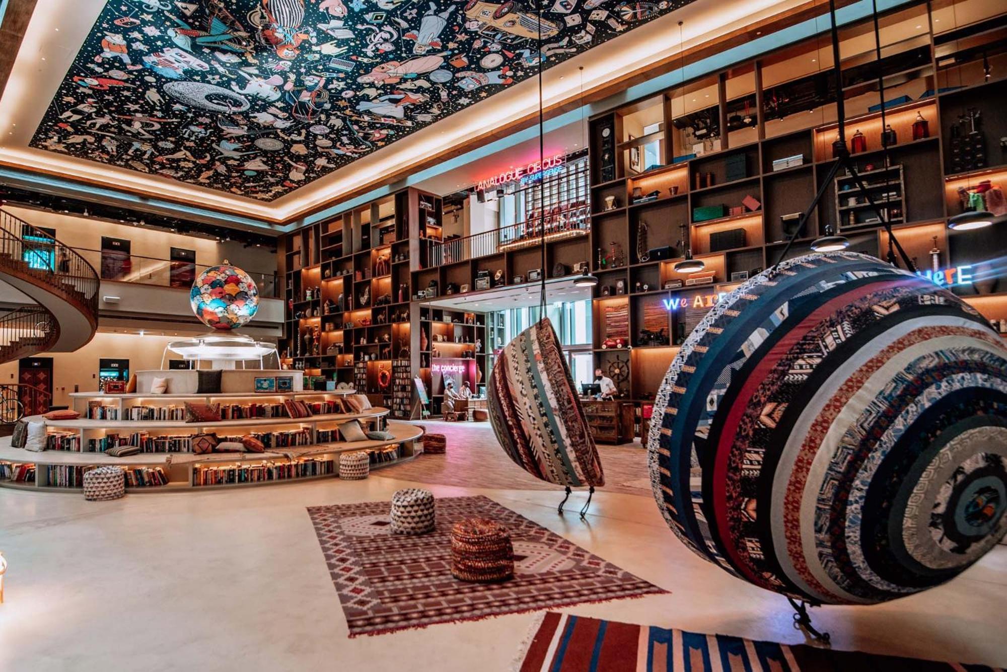 25Hours Hotel Dubai One Central Bagian luar foto The Library