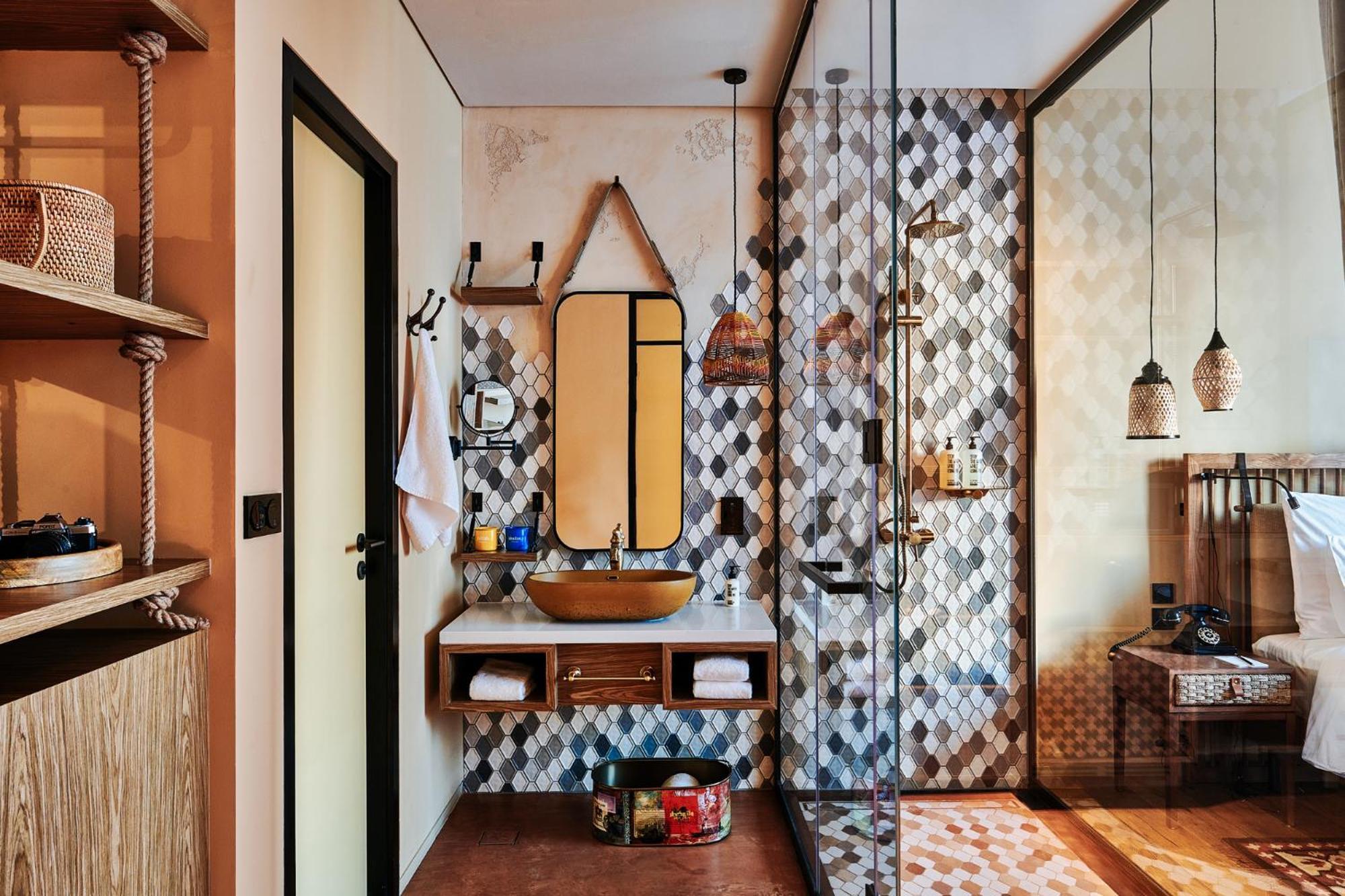 25Hours Hotel Dubai One Central Bagian luar foto Bathroom at the hotel